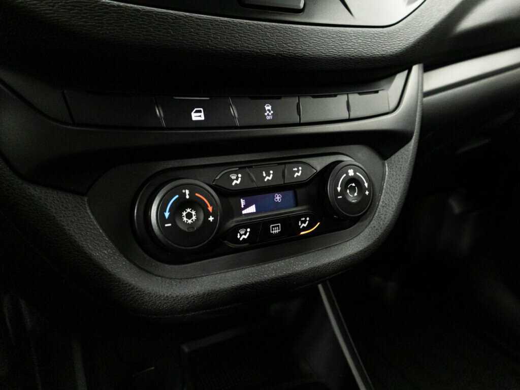 Б/У Лада (ВАЗ) Веста 2021 года. Фото: #16