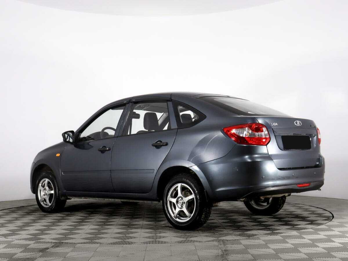 Б/У Лада (ВАЗ) Гранта 2015 года. Фото: #6