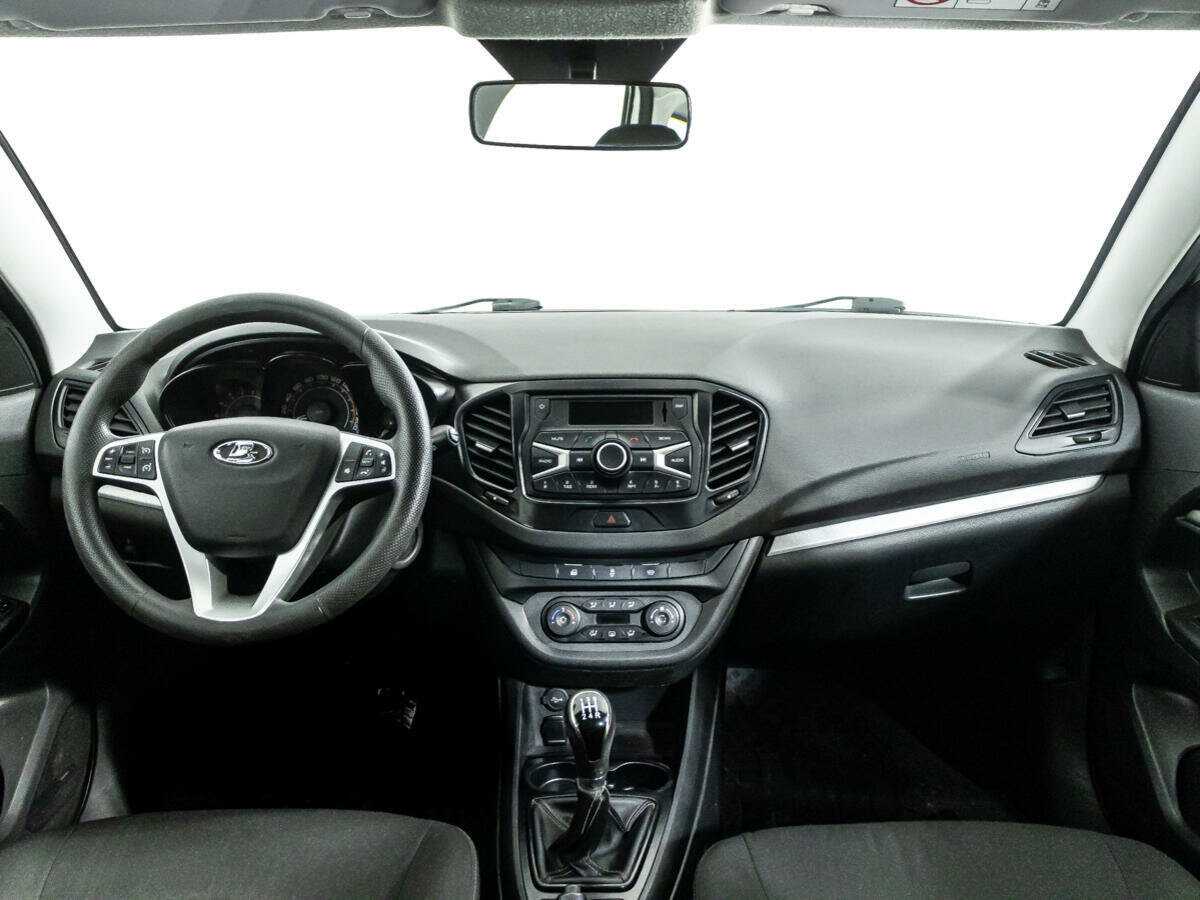 Б/У Лада (ВАЗ) Веста 2017 года. Фото: #12