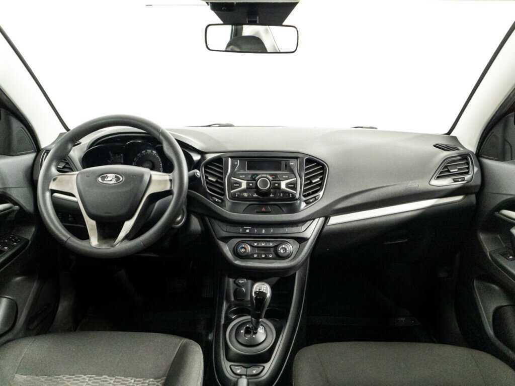 Б/У Лада (ВАЗ) Веста 2017 года. Фото: #12