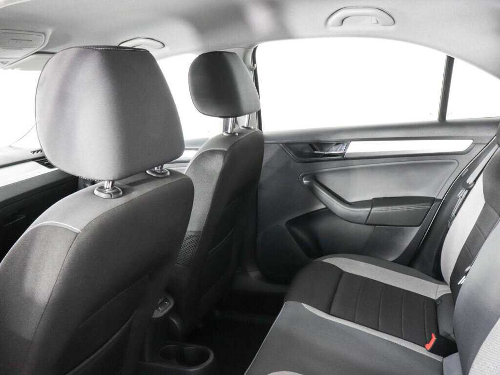 Б/У Шкода Рапид 2018 года. Фото: #10