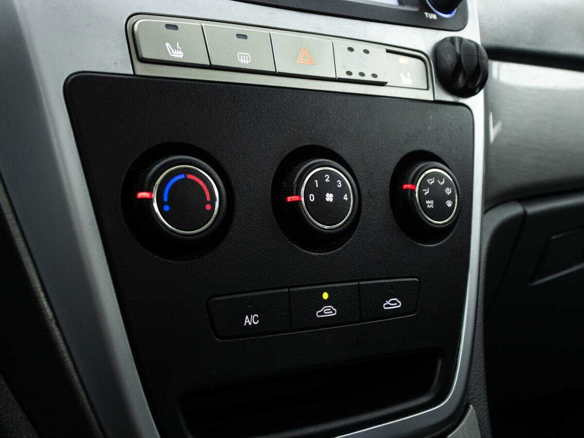 Б/У Джили Эмгранд Икс7 2015 года. Фото: #15