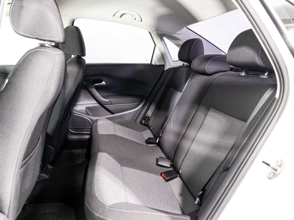 Б/У Фольксваген Поло 2017 года. Фото: #9