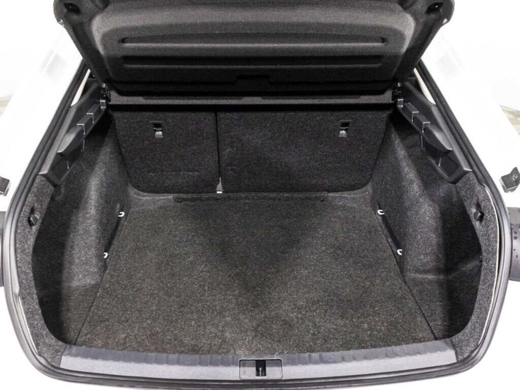 Б/У Шкода Октавия 2021 года. Фото: #14