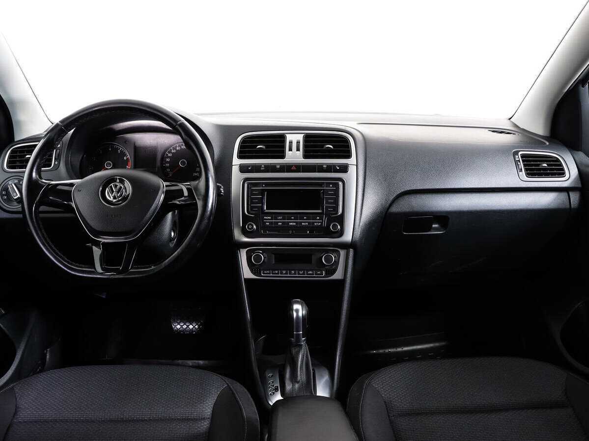 Б/У Фольксваген Поло 2017 года. Фото: #8