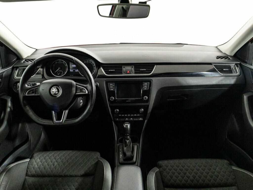 Б/У Шкода Рапид 2018 года. Фото: #12