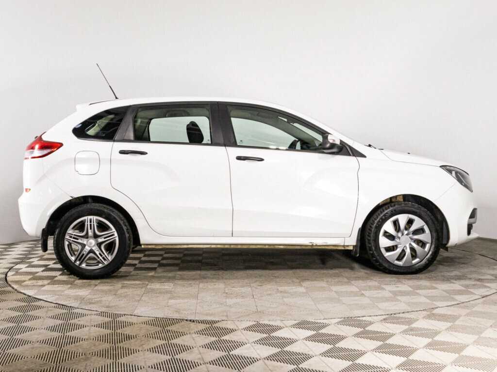 Б/У Лада (ВАЗ) ИКСРЭЙ 2017 года. Фото: #3