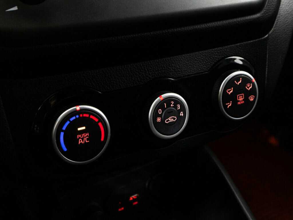 Б/У Киа Рио 2015 года. Фото: #14