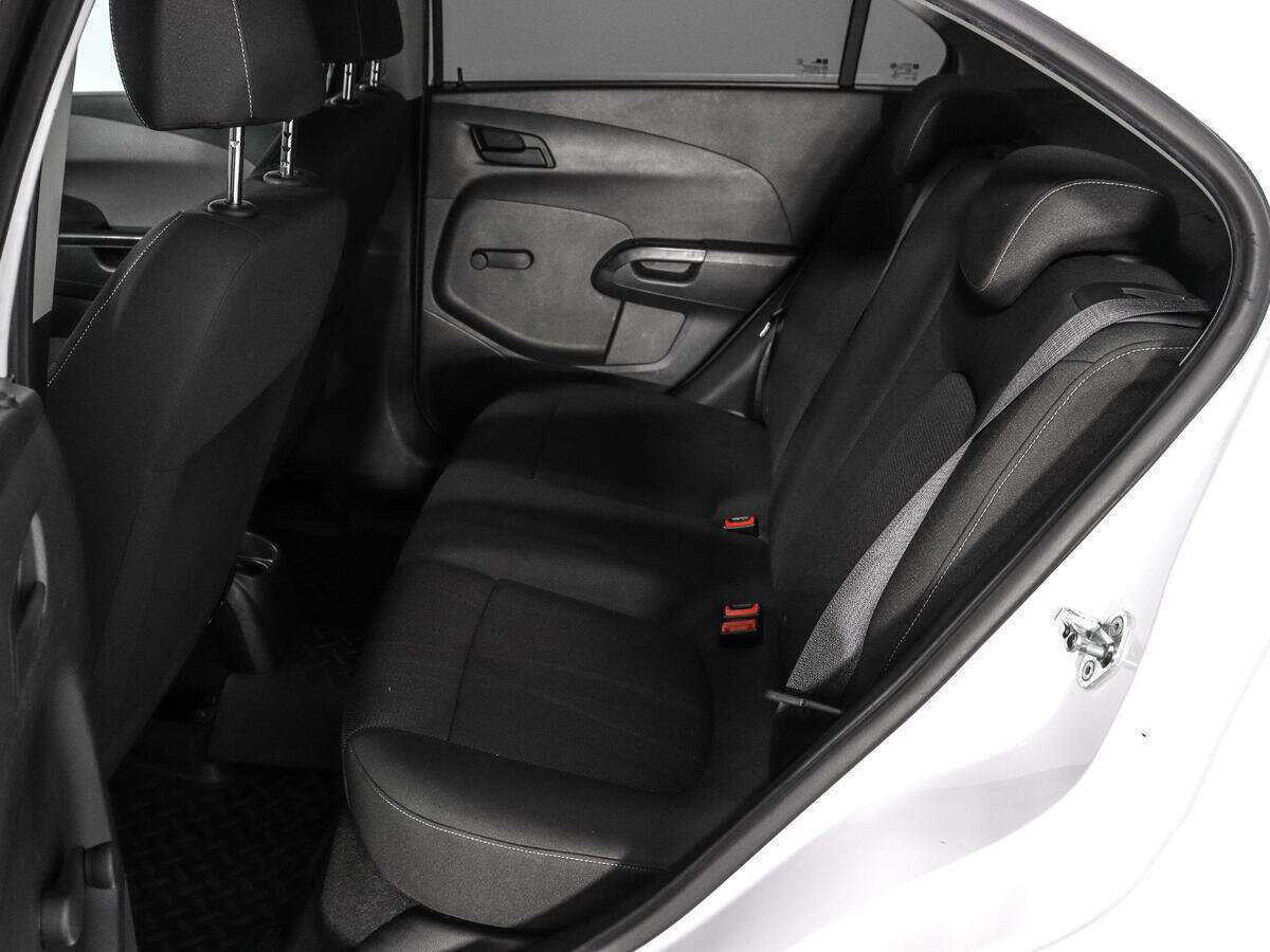 Б/У Шевроле Авео 2012 года. Фото: #10