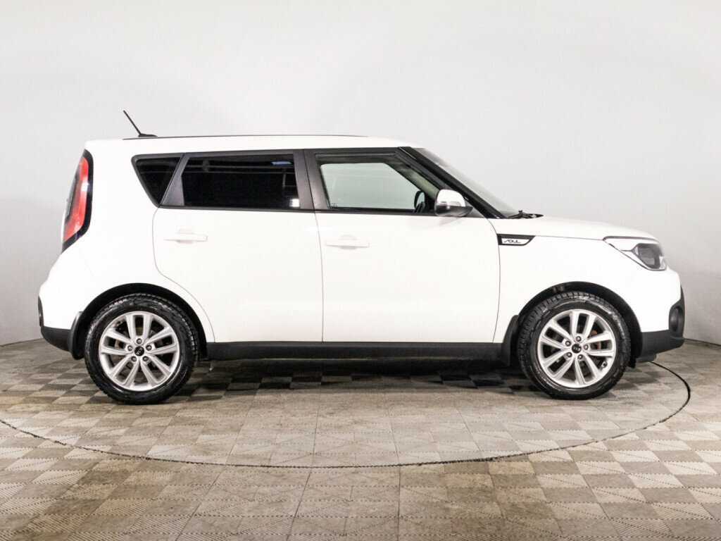 Б/У Киа Соул 2018 года. Фото: #3