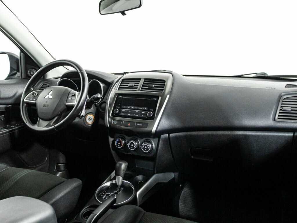 Б/У Митсубиши АС-Икс 2012 года. Фото: #8