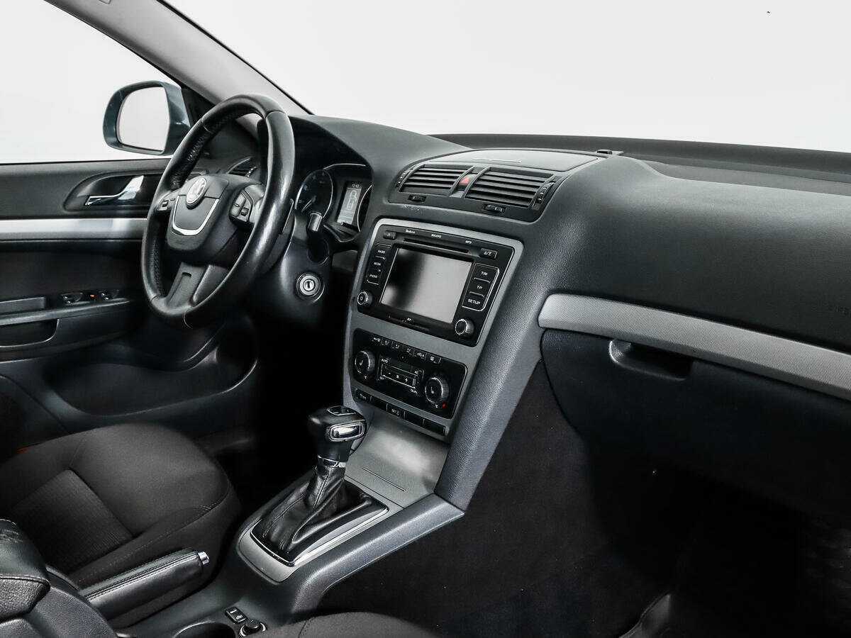 Б/У Шкода Октавия 2012 года. Фото: #10