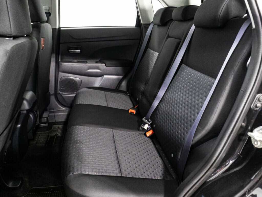 Б/У Митсубиши АС-Икс 2012 года. Фото: #9