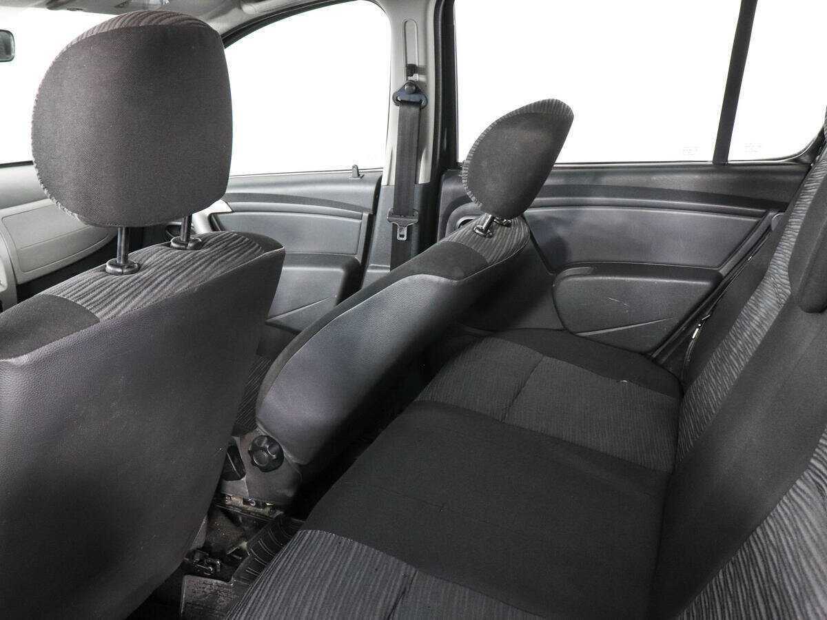 Б/У Рено Сандеро 2012 года. Фото: #6