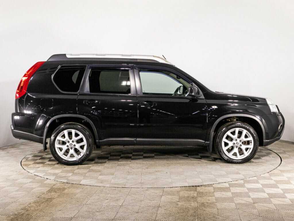 Б/У Ниссан Икс-Трейл 2013 года. Фото: #3