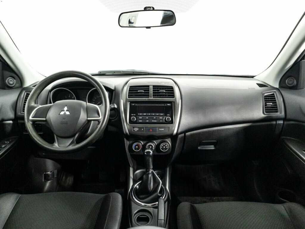 Б/У Митсубиши АС-Икс 2013 года. Фото: #12