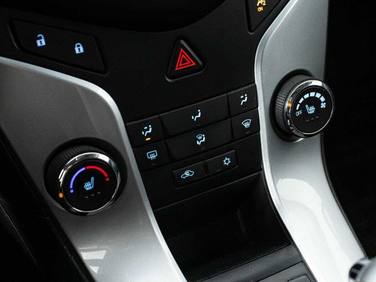 Б/У Шевроле Круз 2013 года. Фото: #14