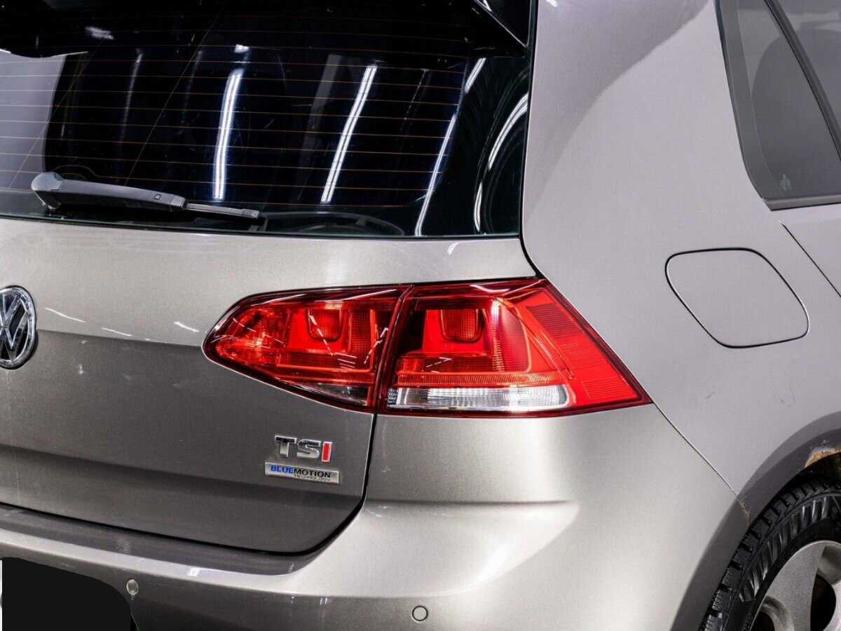 Б/У Фольксваген Гольф 2013 года. Фото: #23