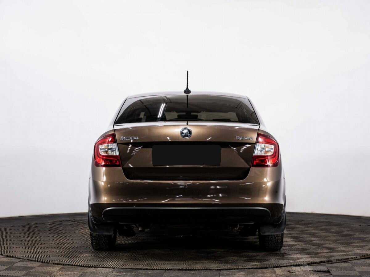 Б/У Шкода Рапид 2018 года. Фото: #4