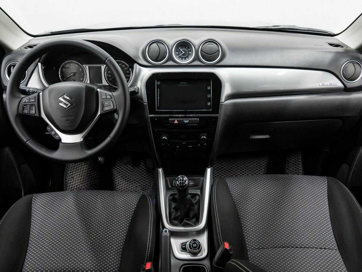 Б/У Сузуки Витара 2015 года. Фото: #10