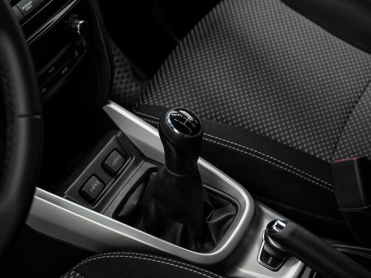 Б/У Сузуки Витара 2015 года. Фото: #17