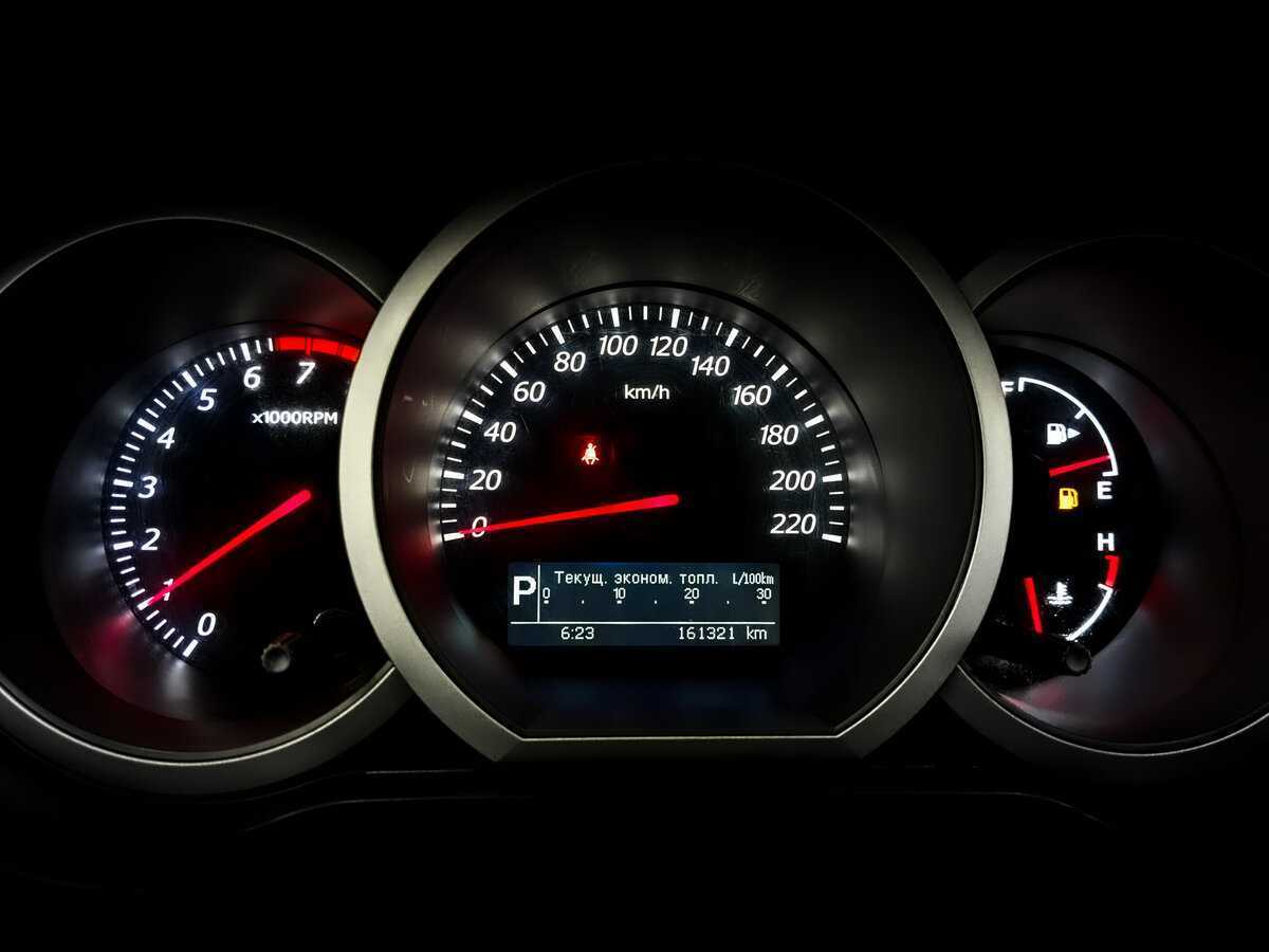 Б/У Сузуки Гранд Витара 2012 года. Фото: #12