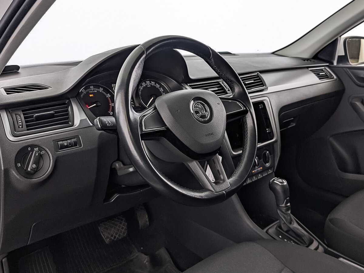 Б/У Шкода Рапид 2019 года. Фото: #12