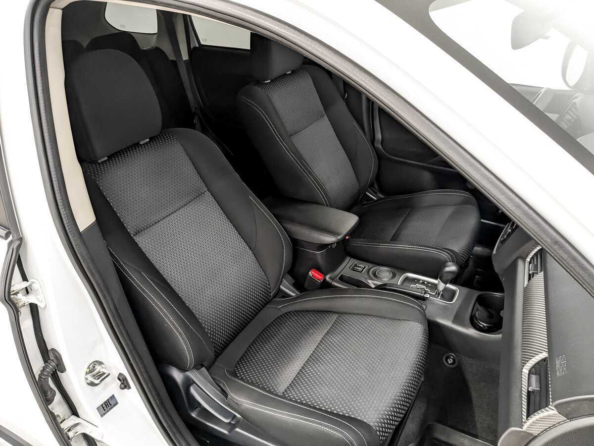 Б/У Митсубиши Оутлэндер 2015 года. Фото: #22