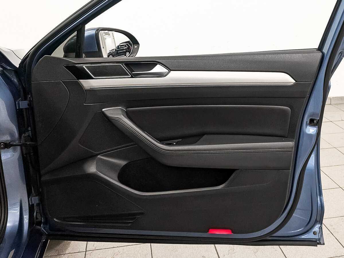 Б/У Фольксваген Пассат 2015 года. Фото: #24