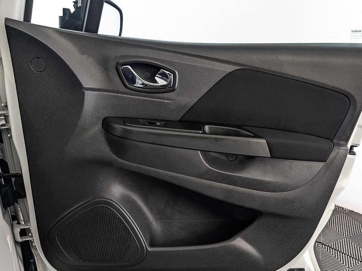 Б/У Рено Каптюр 2019 года. Фото: #20