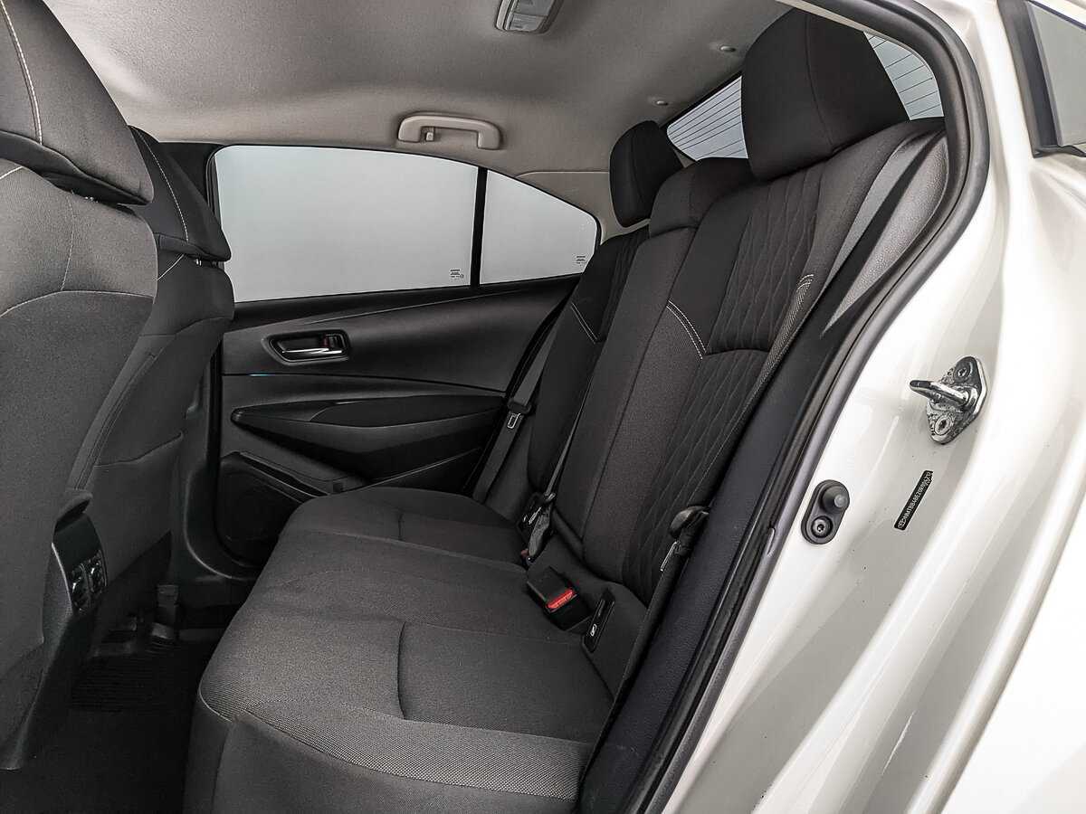 Б/У Тойота Королла 2019 года. Фото: #11