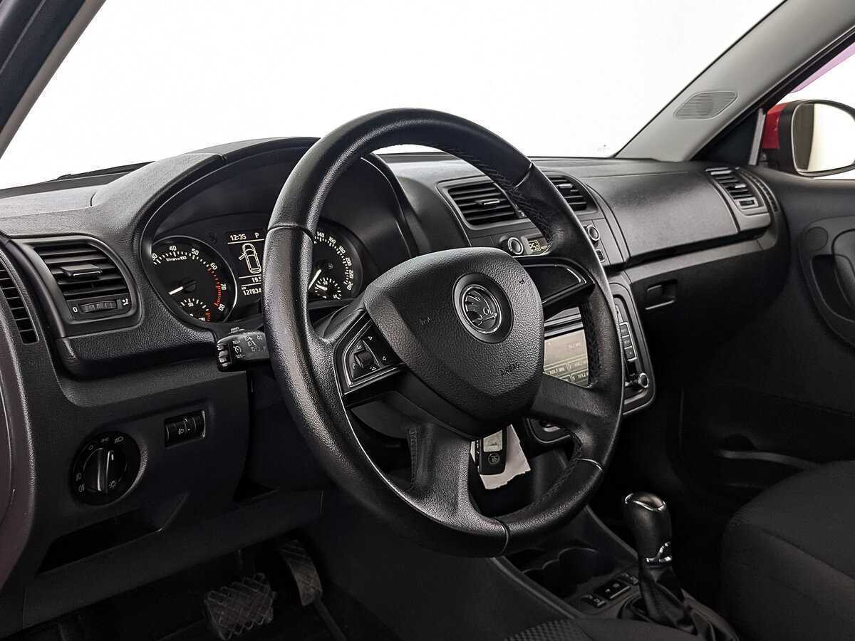 Б/У Шкода Фабия 2013 года. Фото: #14