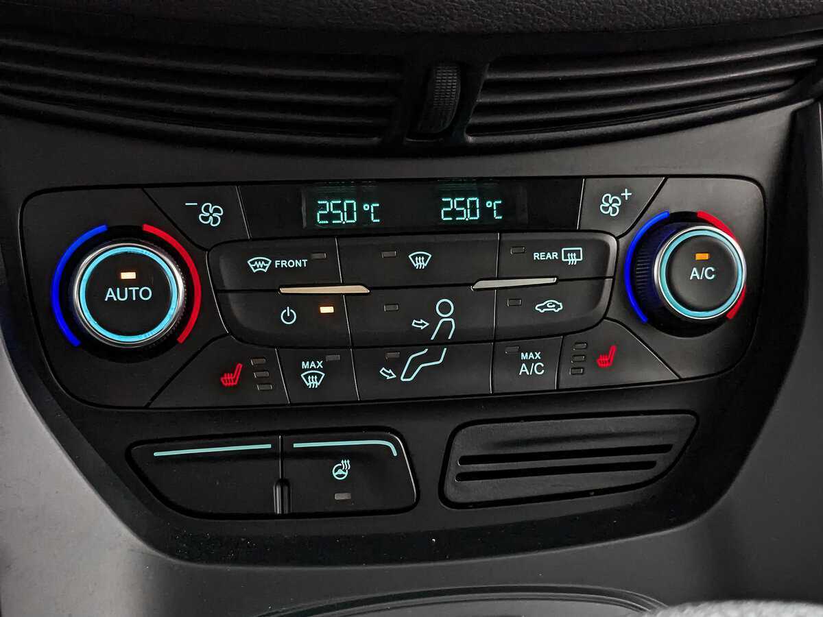 Б/У Форд Куга 2018 года. Фото: #19