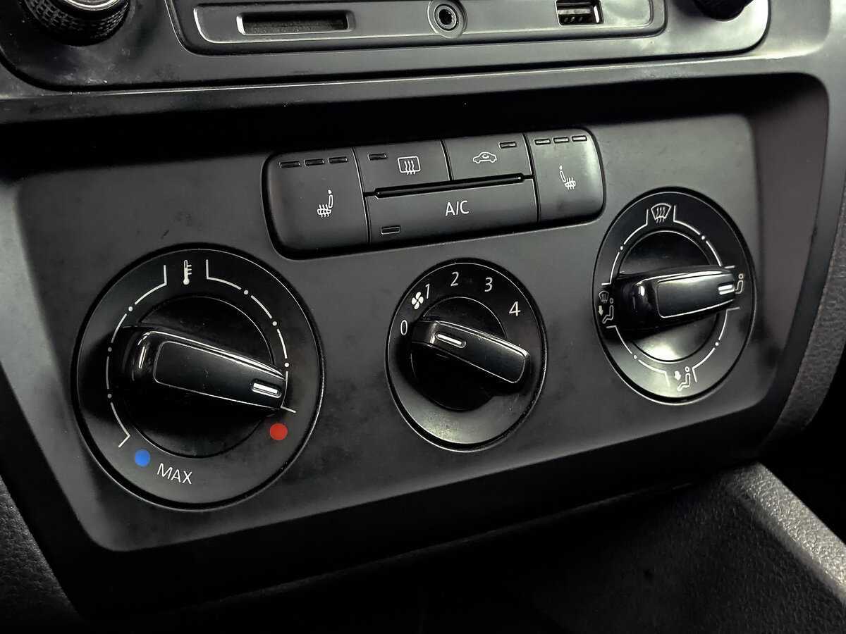 Б/У Фольксваген Джетта 2016 года. Фото: #20