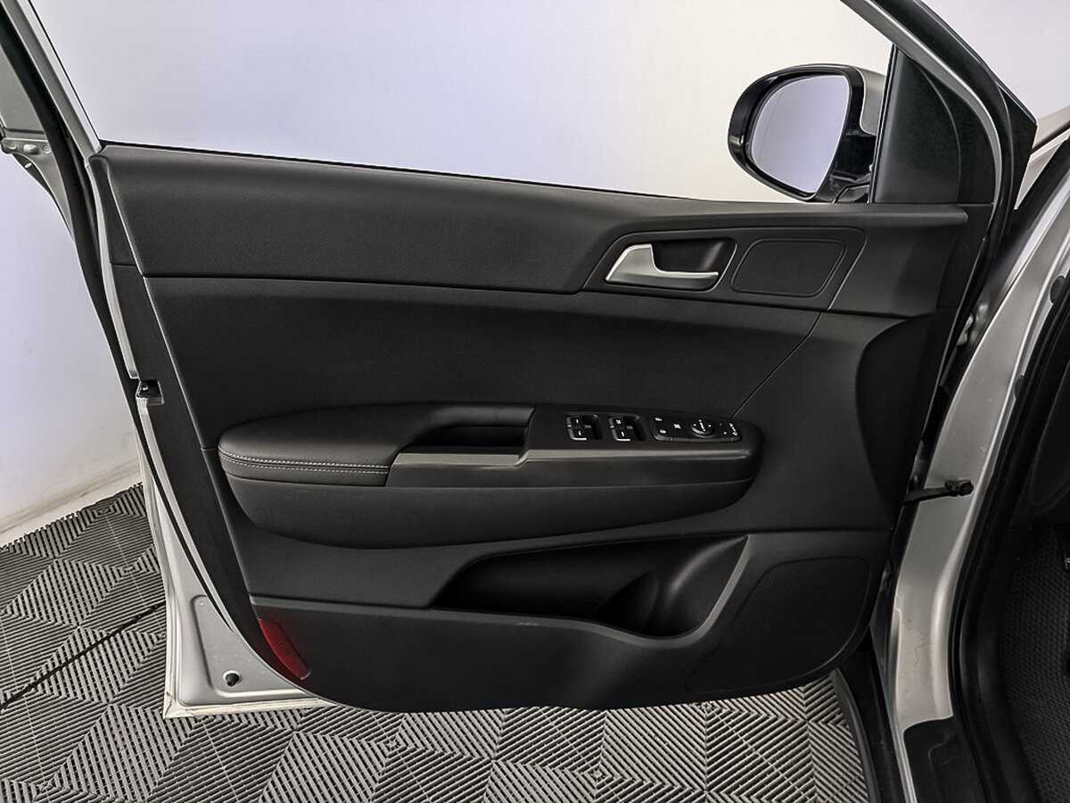 Б/У Киа Спортейдж 2016 года. Фото: #18