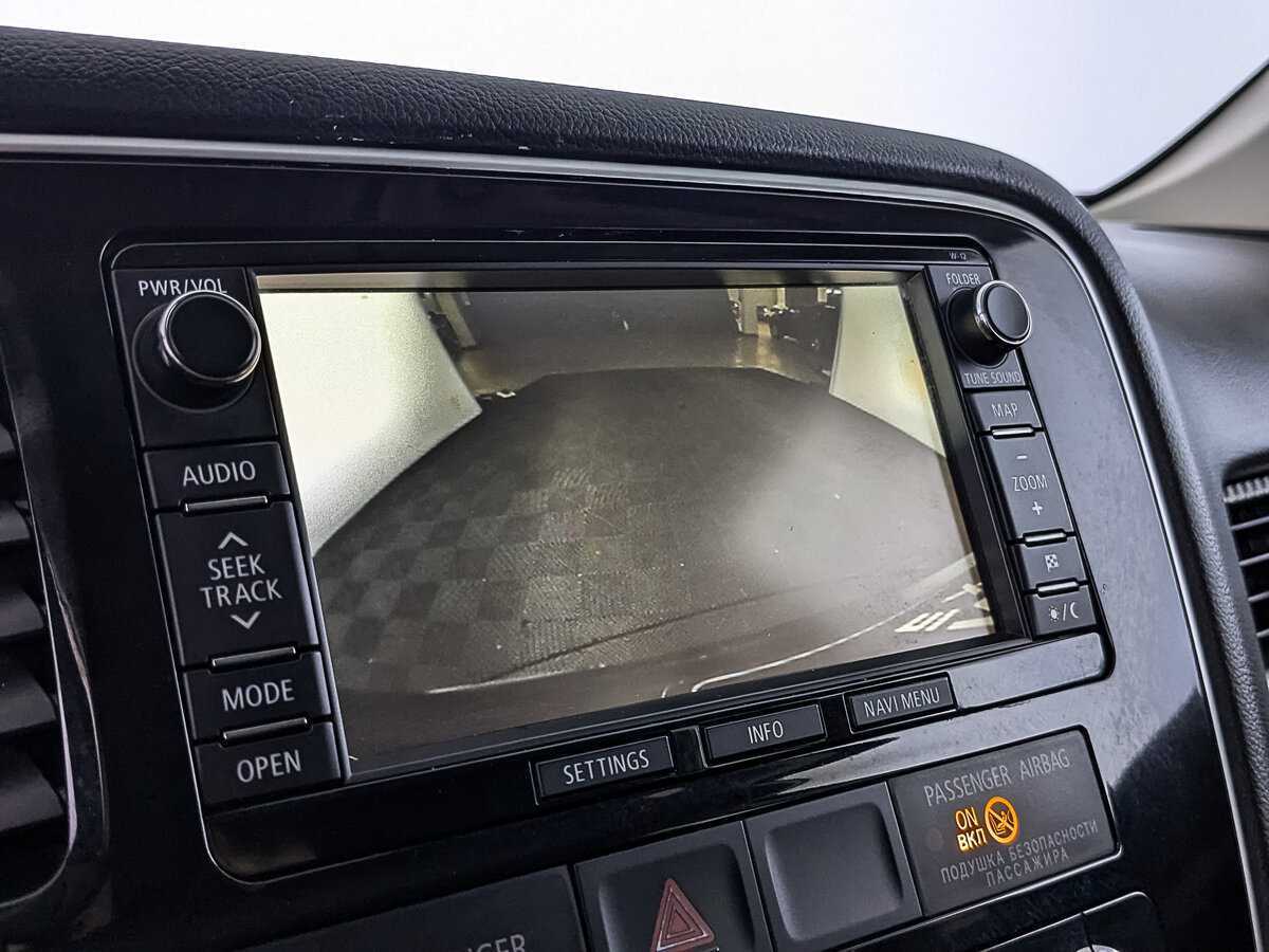 Б/У Митсубиши Оутлэндер 2014 года. Фото: #24