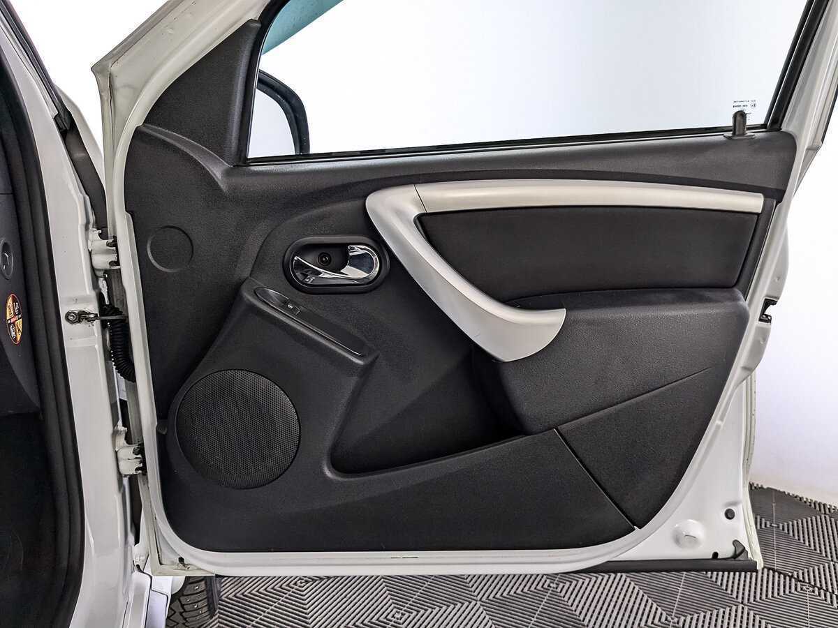 Б/У Ниссан Террано 2021 года. Фото: #23