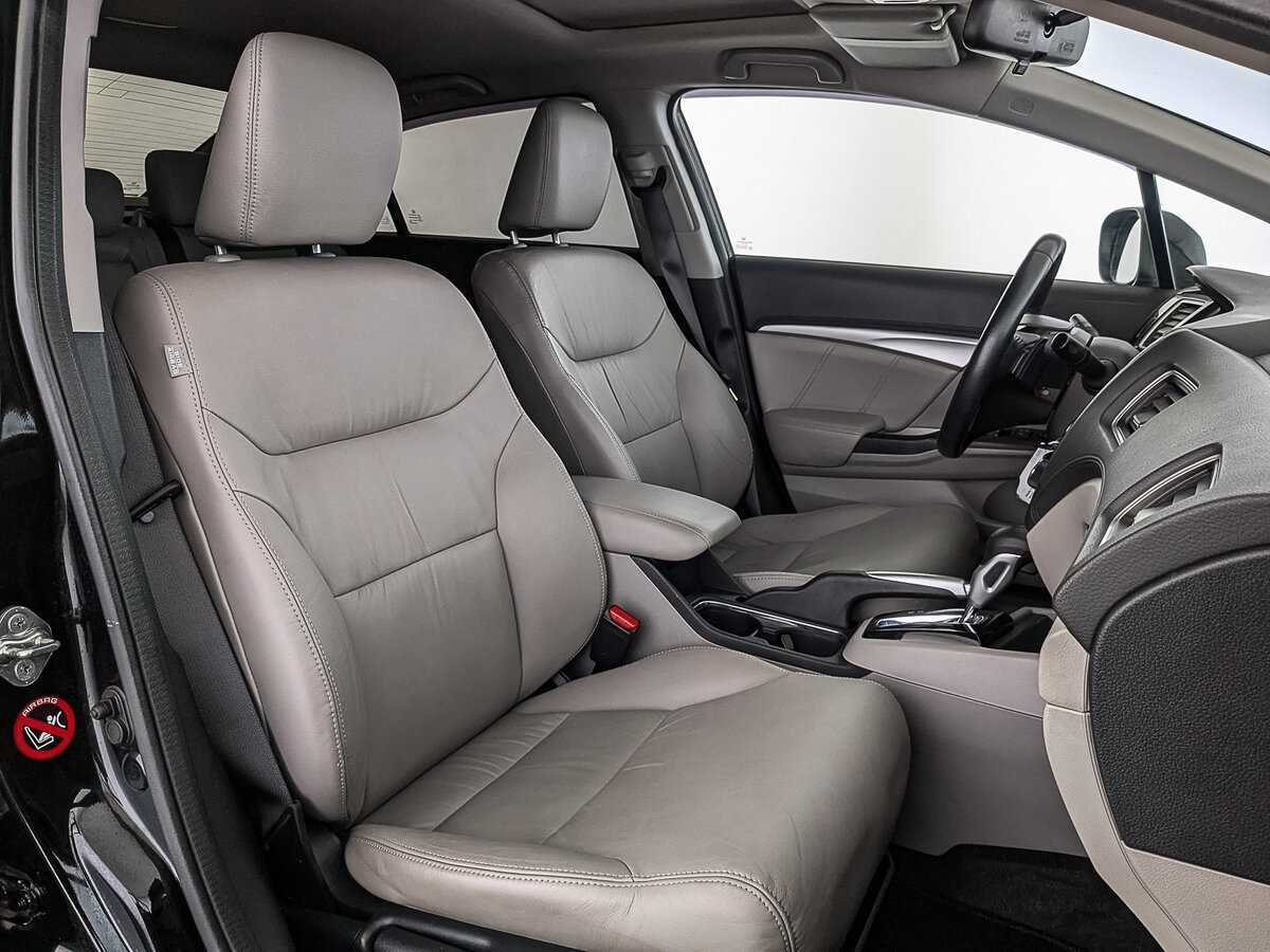 Б/У Хонда Цивик 2013 года. Фото: #22