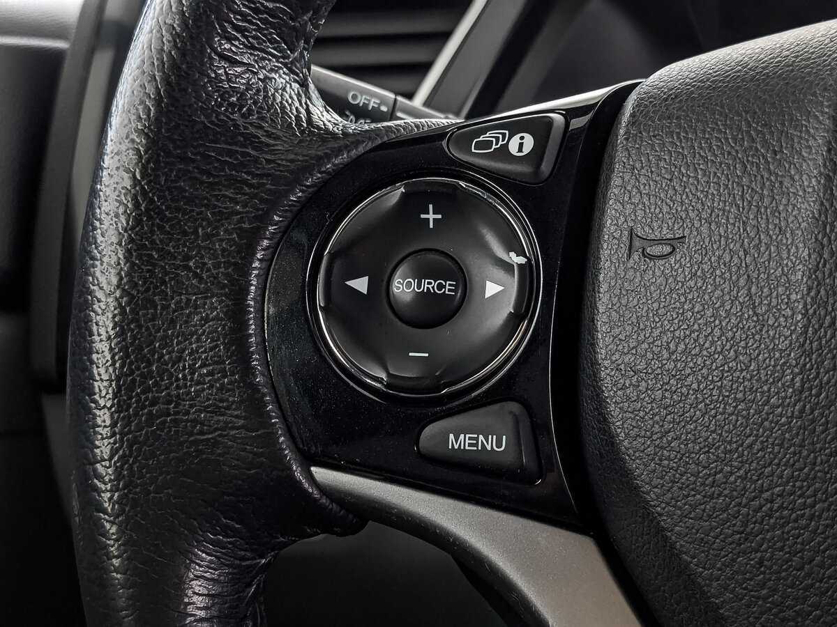 Б/У Хонда Цивик 2013 года. Фото: #26