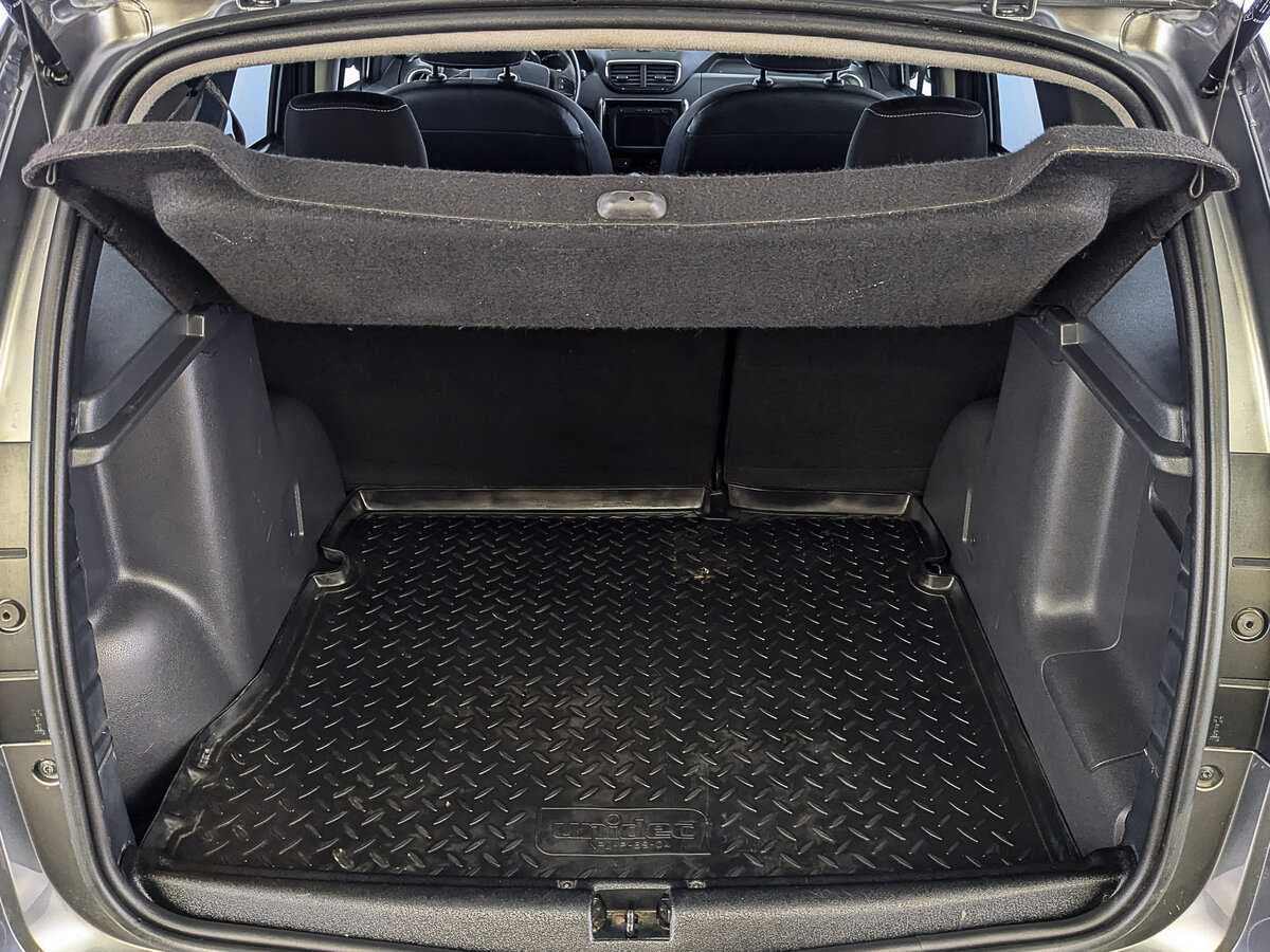 Б/У Ниссан Террано 2020 года. Фото: #9