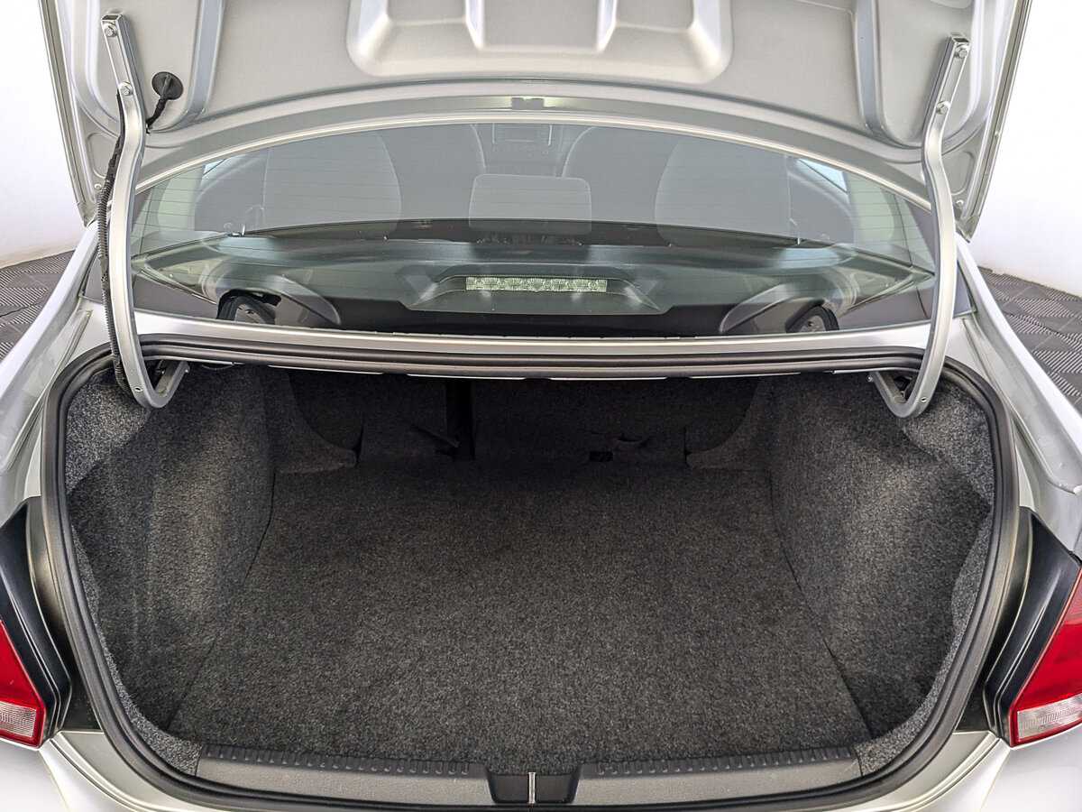 Б/У Фольксваген Поло 2015 года. Фото: #9