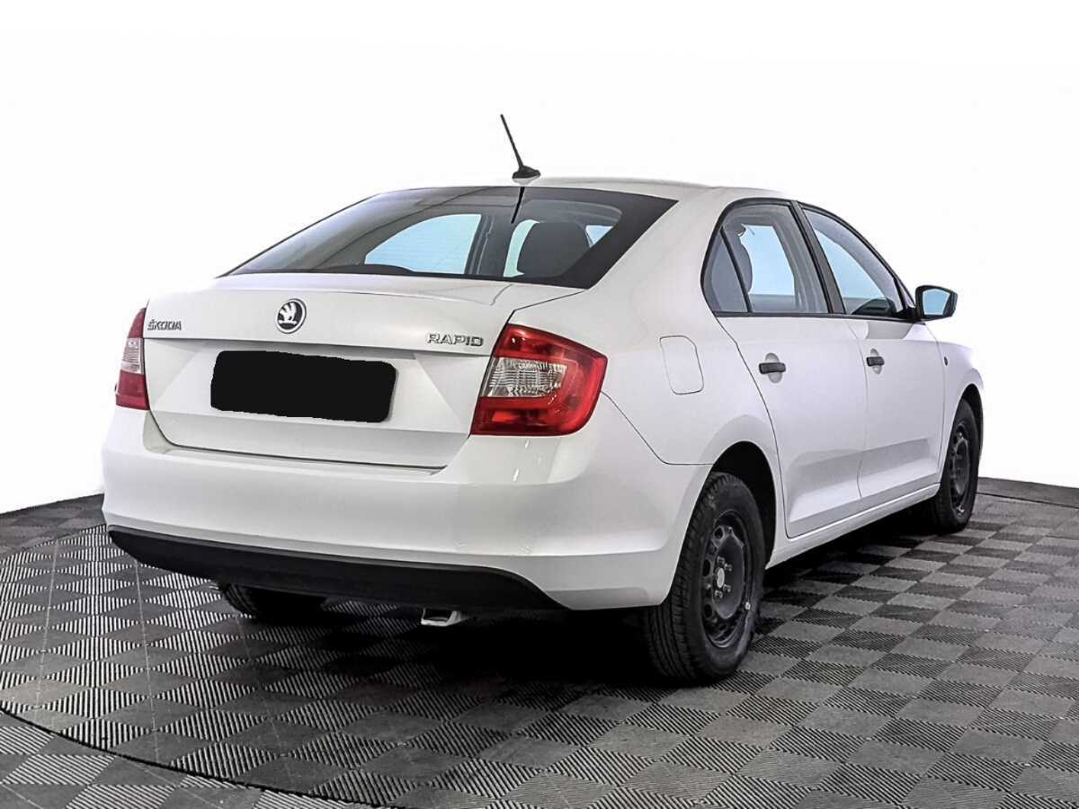 Б/У Шкода Рапид 2017 года. Фото: #4