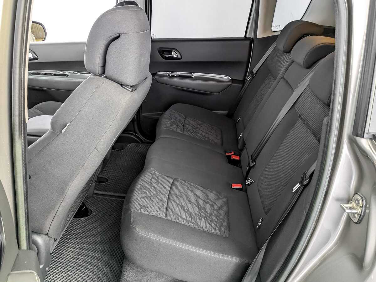 Б/У Пежо 3008 2012 года. Фото: #11