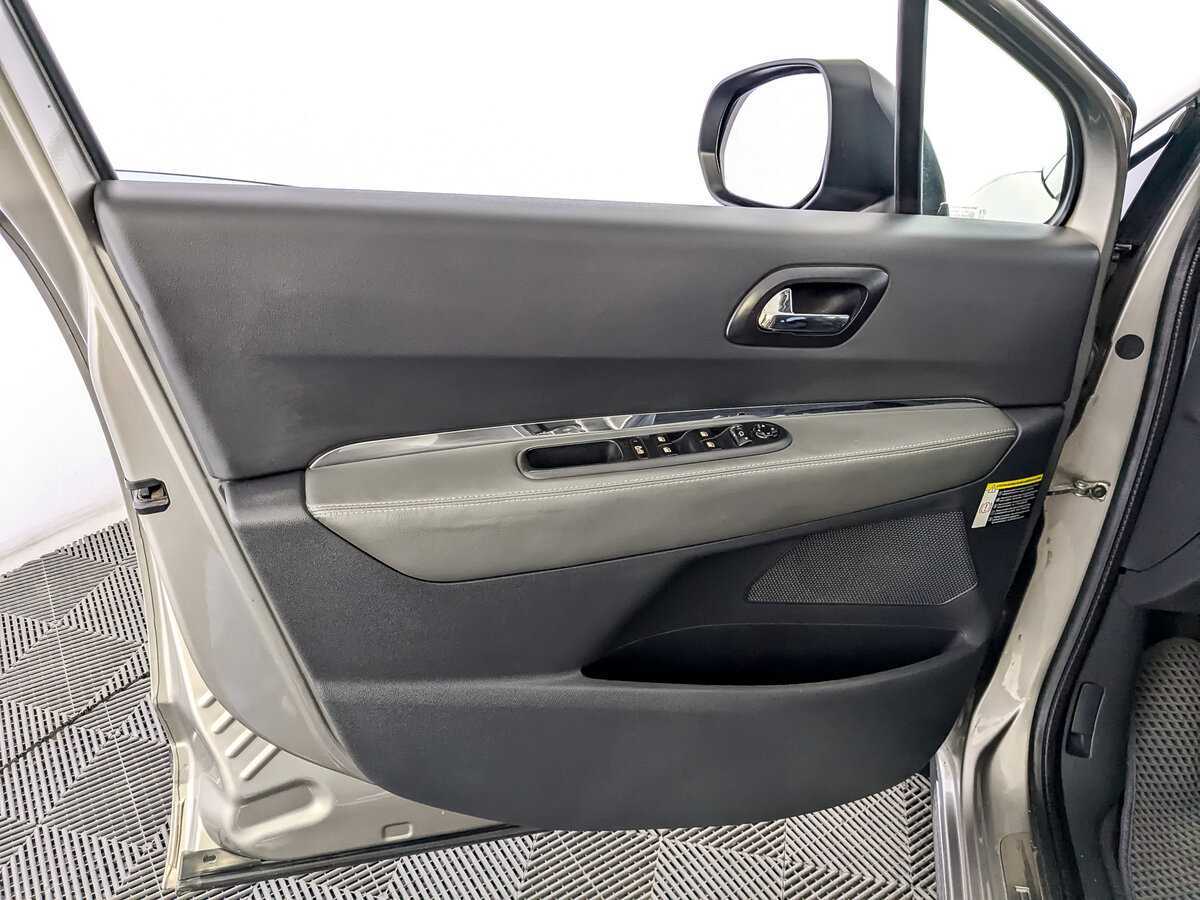 Б/У Пежо 3008 2012 года. Фото: #18