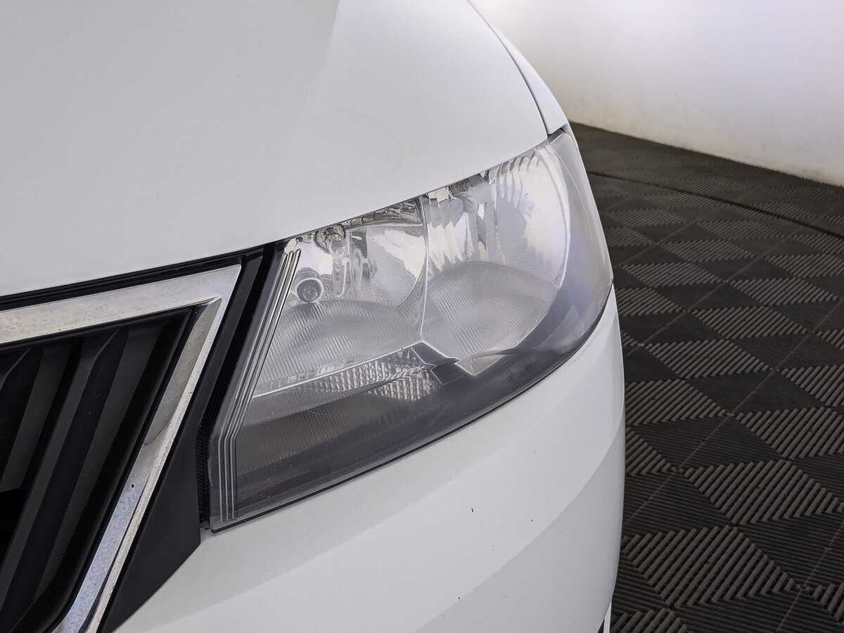 Б/У Шкода Рапид 2017 года. Фото: #10