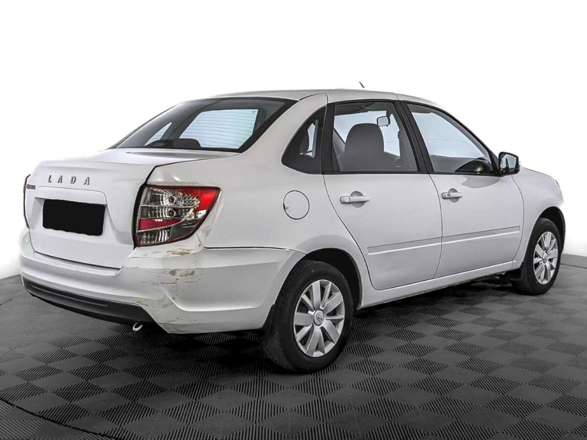 Б/У Лада (ВАЗ) Гранта 2022 года. Фото: #4
