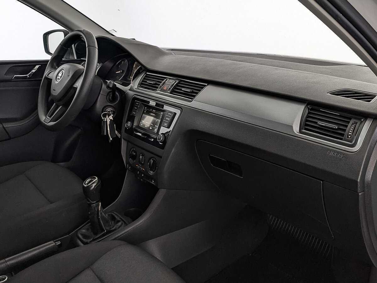 Б/У Шкода Рапид 2017 года. Фото: #11