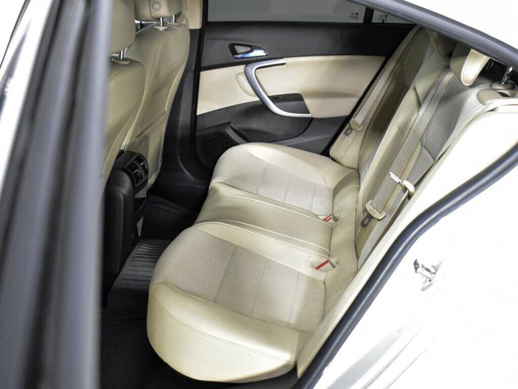 Б/У Опель Инсигния 2012 года. Фото: #10