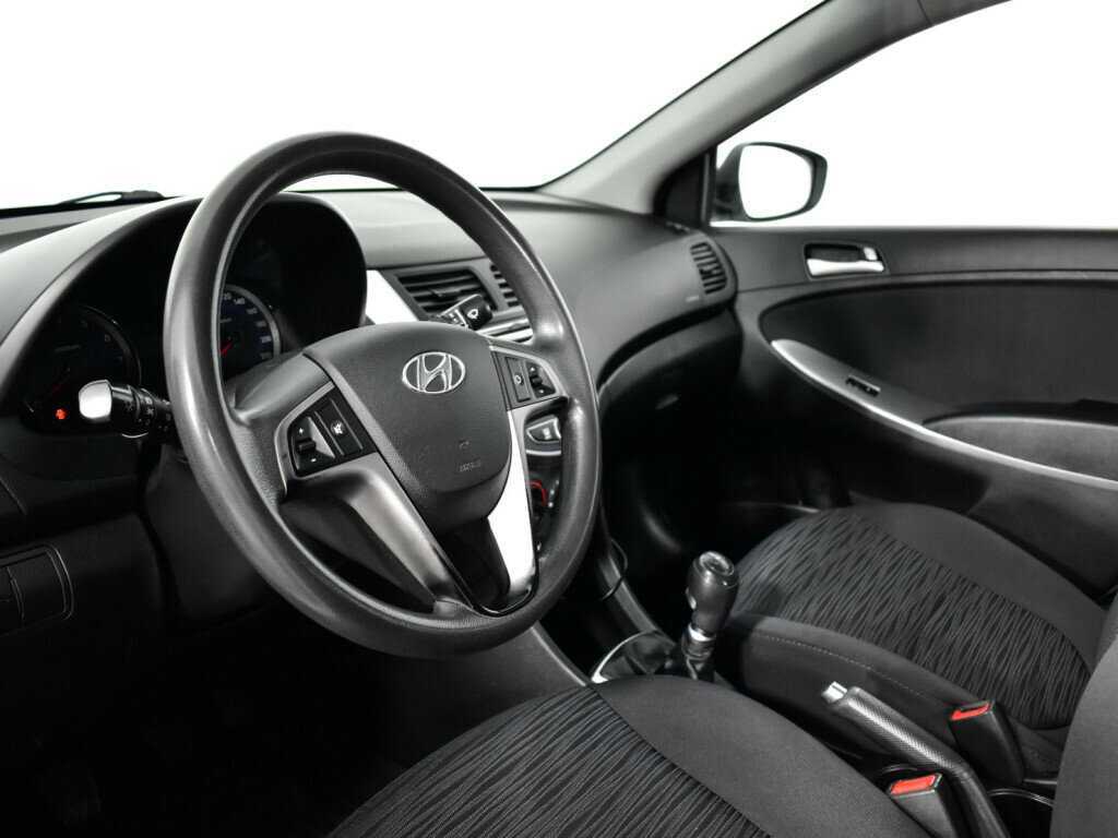 Б/У Хендай Солярис 2016 года. Фото: #12