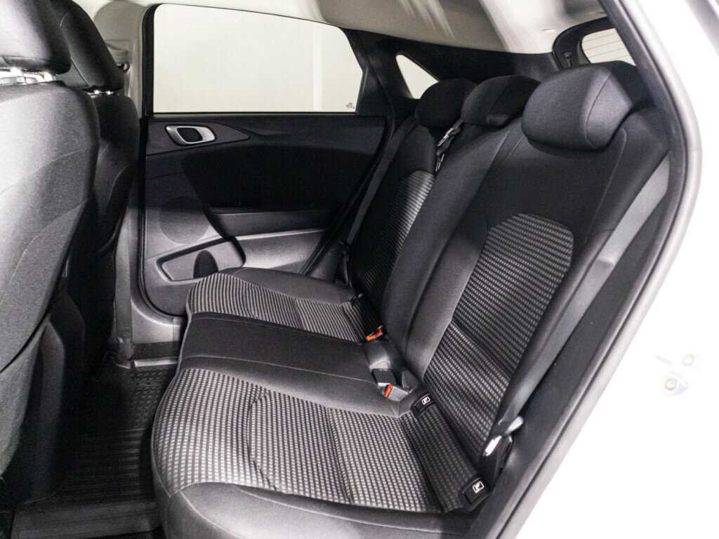 Б/У Киа Сид 2019 года. Фото: #9